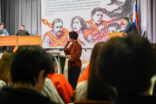 Сегодня, в Няганском Технологическом Колледже прошла необычная учебно-деловая игра — ⚖«Суд над терроризмом и экстремизмом».